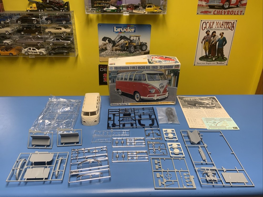 HASEGAWA 1963 VOLKSWAGEN TYPE2 MICRO BUS (1963) 23-WINDOW SERIES 10