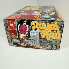 AMT 1:25 Royal Rail Retro Deluxe Edition Kit # AMT-630
