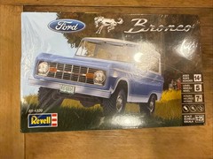 Revell Ford Bronco 1/25 Plastic Model Kit – 85-4320 – Brand New Sealed!