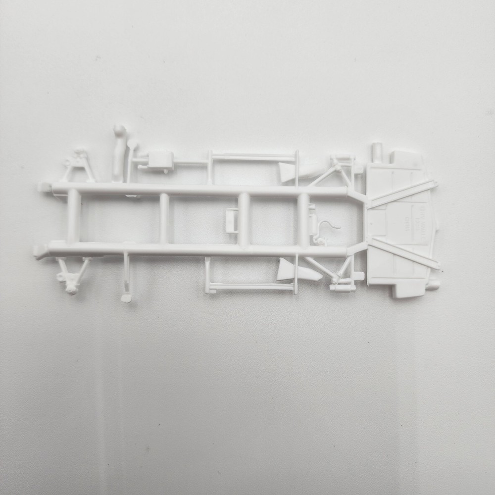 Revell 1/24 Shelby Cobra 427 S/C 85-2828 Parts Frame Chassis Under Body