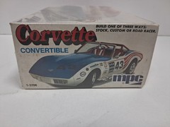1976 MPC 1-3706 Corvette Convertible 3-In-One Model Kit 1:25 – New