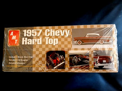 Model Kit 1957 Chevrolet Hardtop AMT 1:25