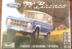 Revell Ford Bronco Model Kit 85-4320 1:25 Scale – NEW