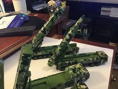 Set of 4 Dongfeng 21D missile vehicle military tank model 6 1/2-7in long