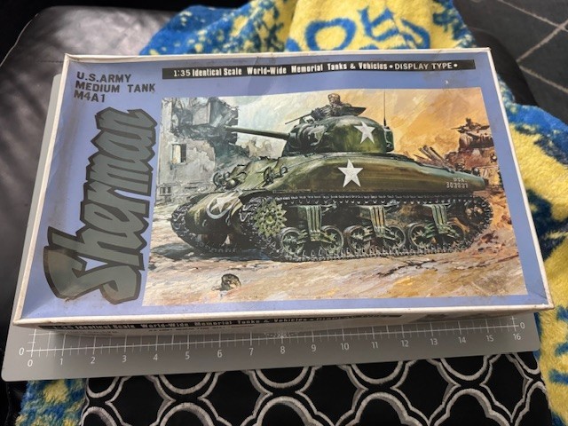 Nichimo Japan 1:35 Plastic Model Kit Sherman U.S. Army Medium Tank W/Bonus!