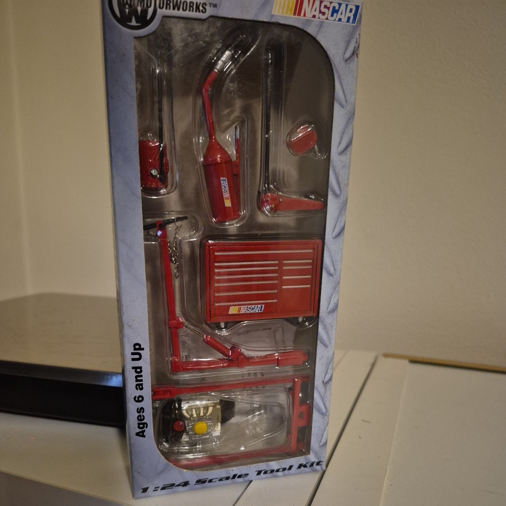 NASCAR Motorworks Tool Kit Item #42301 New 1:24 Scale Red 🔥