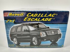 Cadillac Escalade 2 ‘n 1 Stock or Custom SUV Revell 1:25 Model Kit # 85-2189