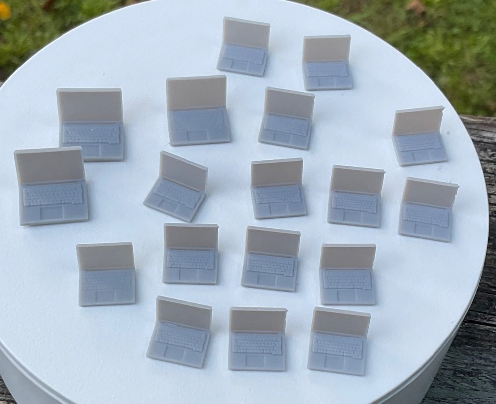 18pc 1/24 1/25 Scale Miniature Laptop Computer Model Kit Garage Diorama Parts