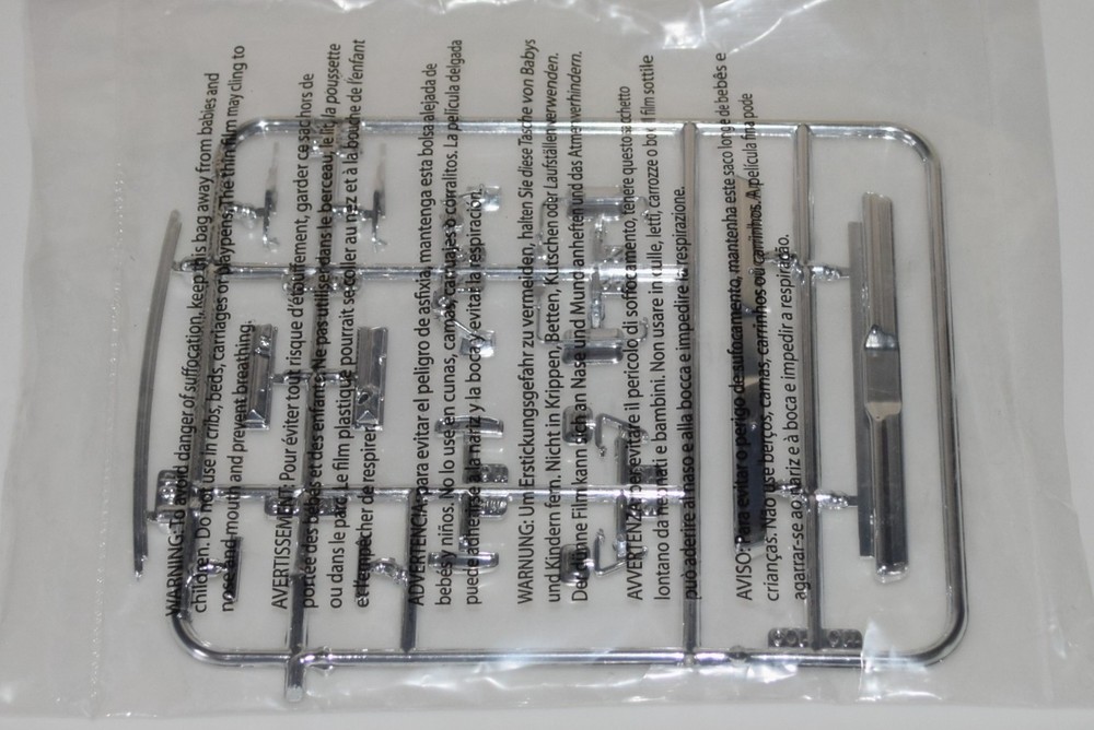 MOEBIUS 1971 F-250 CUSTOM 4×4 2567 ⭐PARTS⭐ CHROME BUMPERS+MORE 1:25