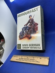 Vintage ARMOURFAST WWII German Zundapp Motorcycles Model Military Kit 1/72 (B10