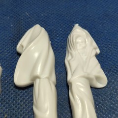 🌟 Vampire & Ghost Figures Undertaker Dragster 1:25 1000s Model Car Parts 4 Sale