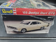 🔥🔥🚦Revell ’69 Dodge Dart GTS 1:25 Model Kit # 76Skill Level 2 Easy 😎🔥🔥