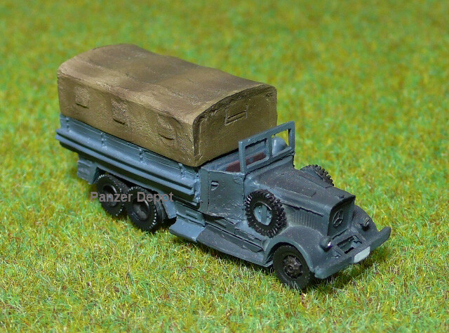 Panzer Depot 1/144 WWII German Benz LG3000 Truck gray (8063A)