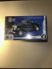 AMT ERTL AMT Classic 1932 Ford Coupe 1/25 Scaled Sealed In Plastic