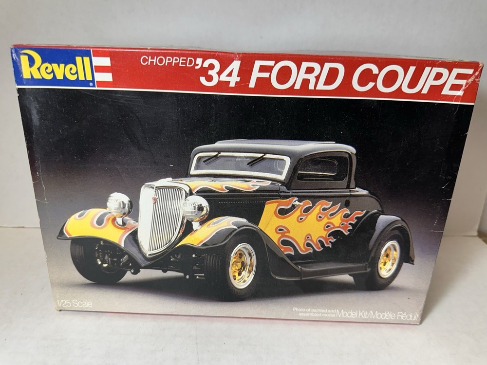Revell 1934 Chopped Ford Coupe Hot Rod 1/25 Model Kit #7239 1982 UNBUILT