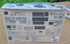 AMT US Mail Ford C900 Tilt Cab Tractor & Trailmobile 27′ Van Sealed Box 1:25 Kit