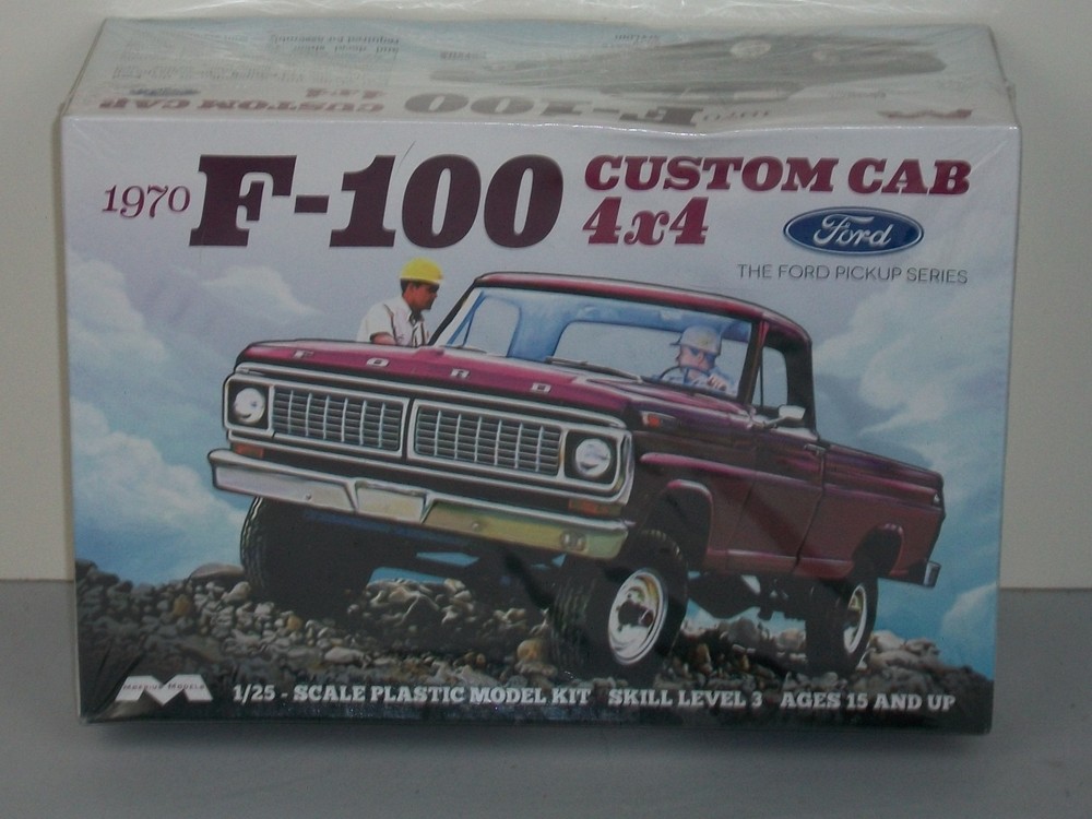 Moebius 1/25 Scale 1970 Ford F-100 Custom Cab 4X4 Pickup Truck – Factory Sealed