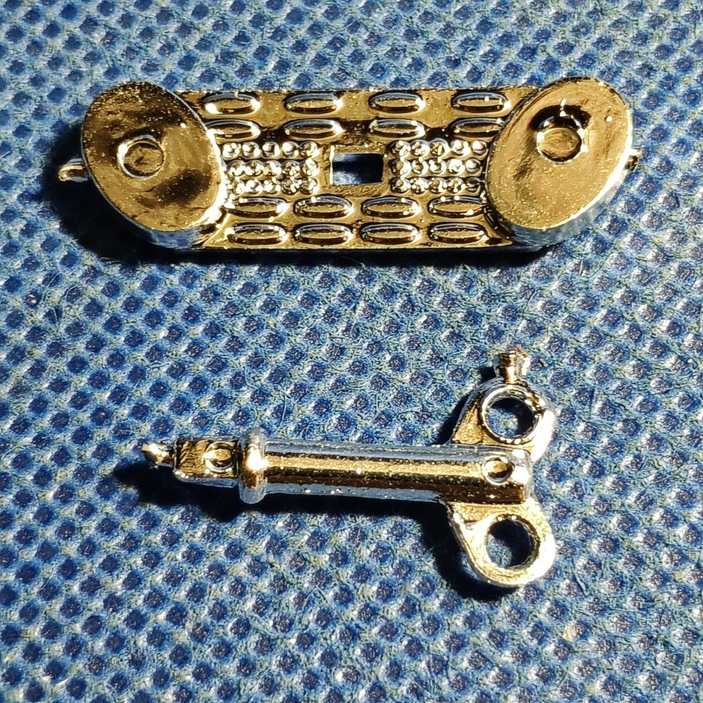 🌟 Wind Up Key Undertaker Dragster 1:25 Scale 1000s Model Car Parts 4 Sale