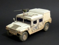 1/35 US Army all-terrain vehicle Hummer Zvezda 3562 Plastic Model kit