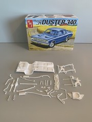 AMT 1/25 1971 Plymouth Duster Chassis And parts/Mopar /junkyard/diorama