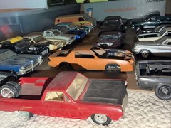 Lot Of 30 Vintage Junkyard Model Parts & Bodies Chevelle Vans Harley Trailer GTO