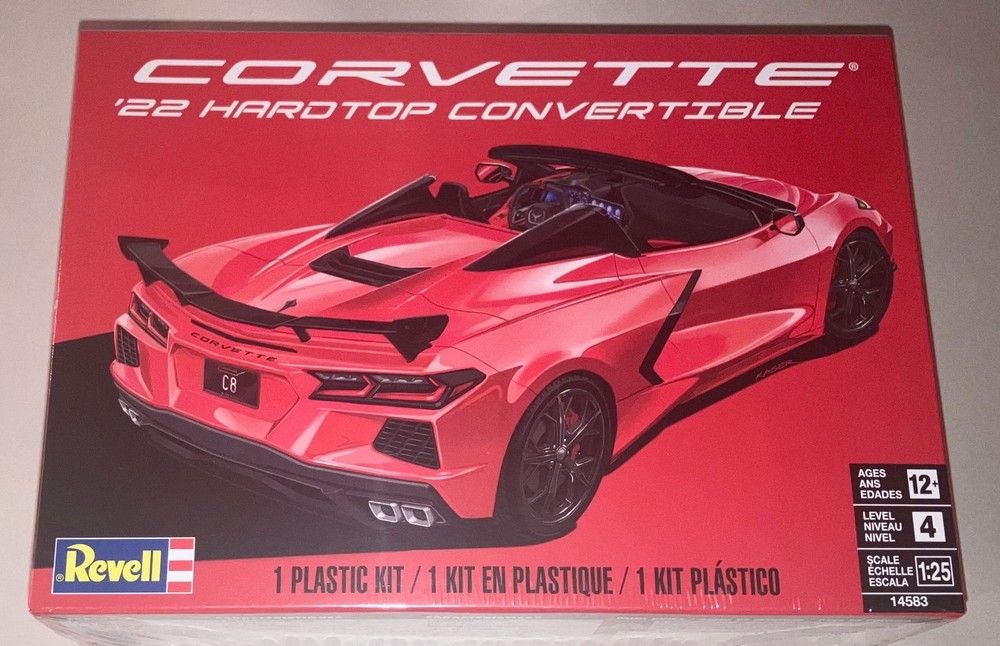 Revell 2022 Chevy Corvette Hardtop Convertible 1:25 scale model car kit 14583