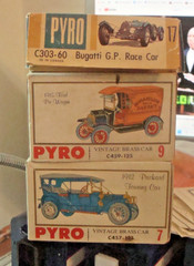 VINTAGE. PYRO MODELS / KITS. LOT OF 3.