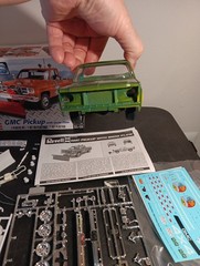 REVELL GMC PICKUP TRUCK CUSTOM TWO TONE PAINT JOB NEEDS TO BE FINISHED 85-7222