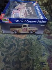 Revell Monogram ’50 Ford Custom Pickup Model Kit 1:25 Scale