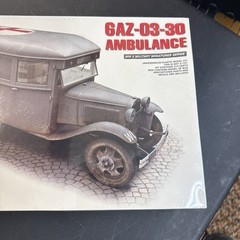 MiniArt 1/35 35160 WWII Soviet Red Army GAZ-03-30 Ambulance