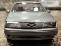 NIB Ertl 1/24 scale 1989 Ford Taurus SHO ( Titanium Met ) promo model #6054