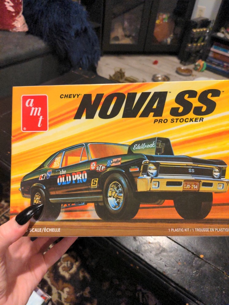 AMT 1972 CHEVY NOVA SS “OLD PRO” 1:25 SCALE MODEL KIT