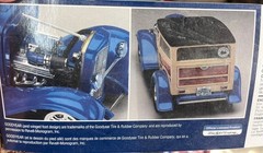 Revell 85-7606 Dan Finks Speedwagon KIT 1/25 Model Car McM Niob.