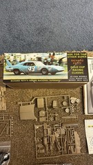 JO-HAN 1/25 RICHARD PETTY’S ’64 PLYMOUTH BELVEDERE MODEL KIT UNBUILT GC-964