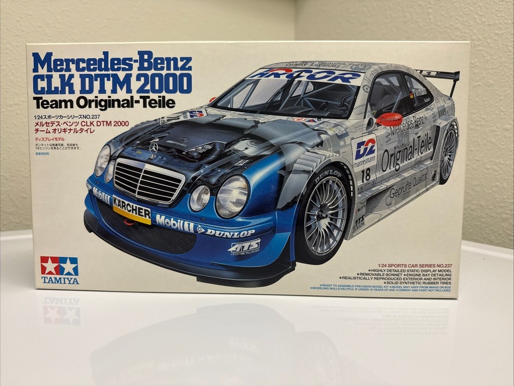 Tamiya – Mercedes-Benz CLK DTM 2000 1/24 Model Kit (24237)