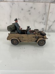 BUILT 1/35 GERMAN KUBELWAGEN STAFF CAR WW2 with 3 figures painted detailed GR2
