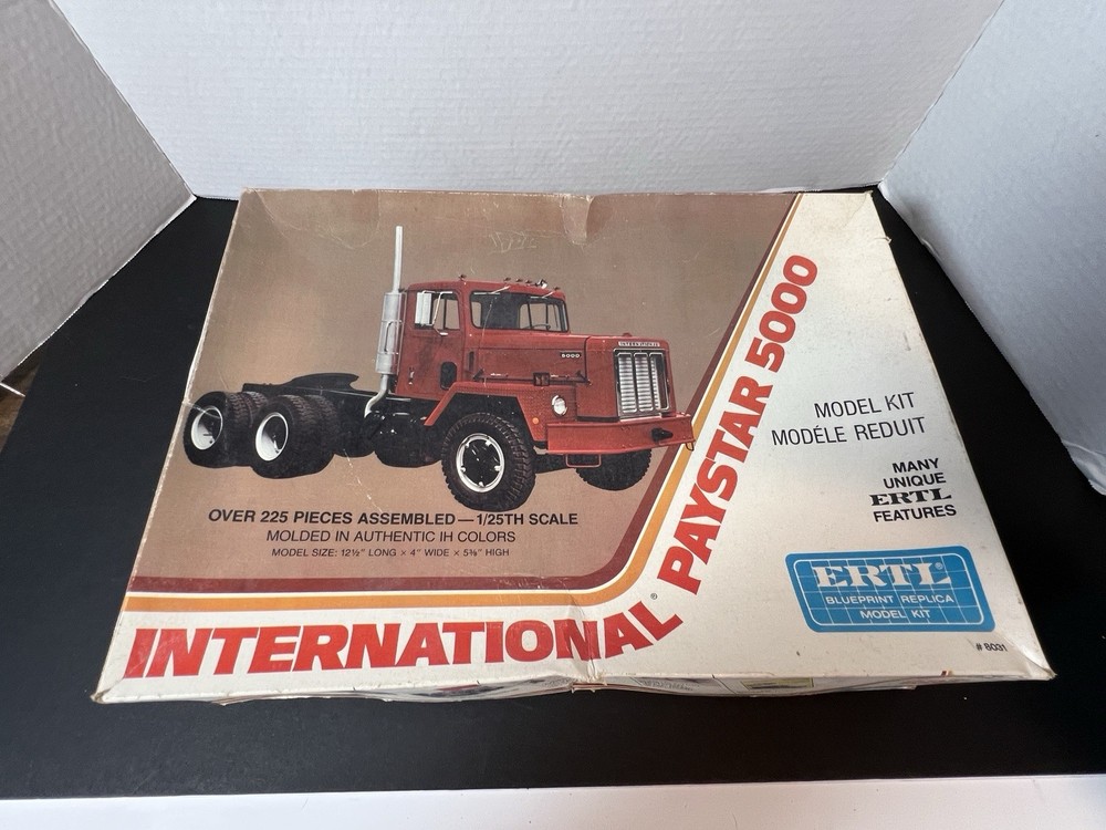 ERTL International Paystar 5000 1/25 PreOwned, See All Photos