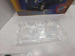 AMT Ertl 1933 Willys Van Buyer’s Choice 1/25 Model Kit 31566 **SEALED BAGS**