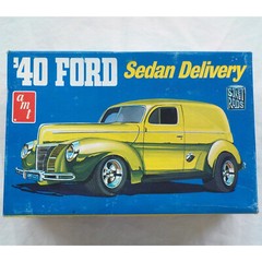 AMT Street Rods ’40 Ford Sedan Delivery 1:25 T149 Model Kit 1974