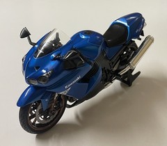 BUILT – Tamiya 1/12 Kawasaki ZZR1400 / ZX-14