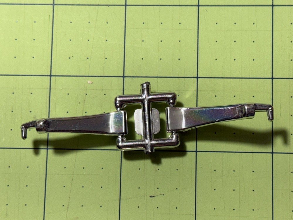 Monogram PC88 32 Ford The Big Deuce Parts Kitbash Chrome Headlight Brackets