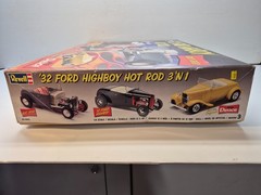 Sealed Box Revell 1/8 Scale 1932 Ford Highboy Hot Rod 3’n1 Model Car Kit 85-2616
