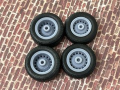 1/24 Scale: 17-inch “Chevy Truck Rally” wheels W/ Wide Rear Tires . Resin