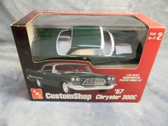 1/25 SCALE 1962 CHRYSLER 300 PRE-PAINTED JADE GREEN CUSTOM SHOP MODEL KIT
