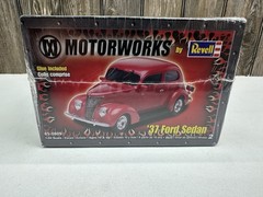 Motorworks By Revell 1937 Ford Sedan 1:24 Scaled Model Kit Sealed In Plastic