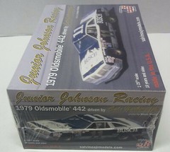 SALVINOS #11 BUSCH BEER CALE YARBROUGH 1979 OLDSMOBILE MODEL KIT 1/25