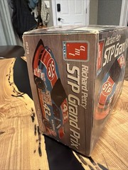 AMT #43 Richard Petty STP Grand Prix Kit # 6728 Factory Sealed 1:25
