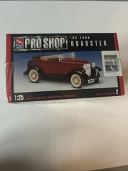 AMT ERTL PRO SHOP 1932 Ford Roadster 3 In 1 1:25 Scaled Sealed In Plastic