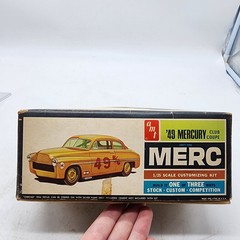 UH AMT 1949 Mercury Club Coupe 1:25 Scale APPEARS COMPLETE 3 way Model Kit READ