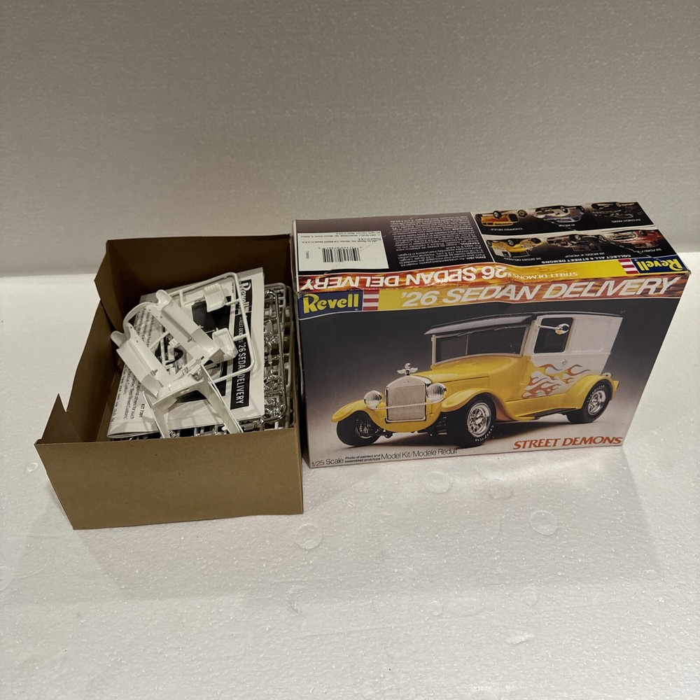 Vintage Revell ’26 Sedan Delivery Street Demon 1:25 Kit 7391 Open Box